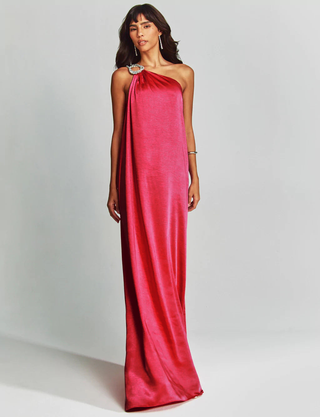 Robe Longue Épaule Asymétrique