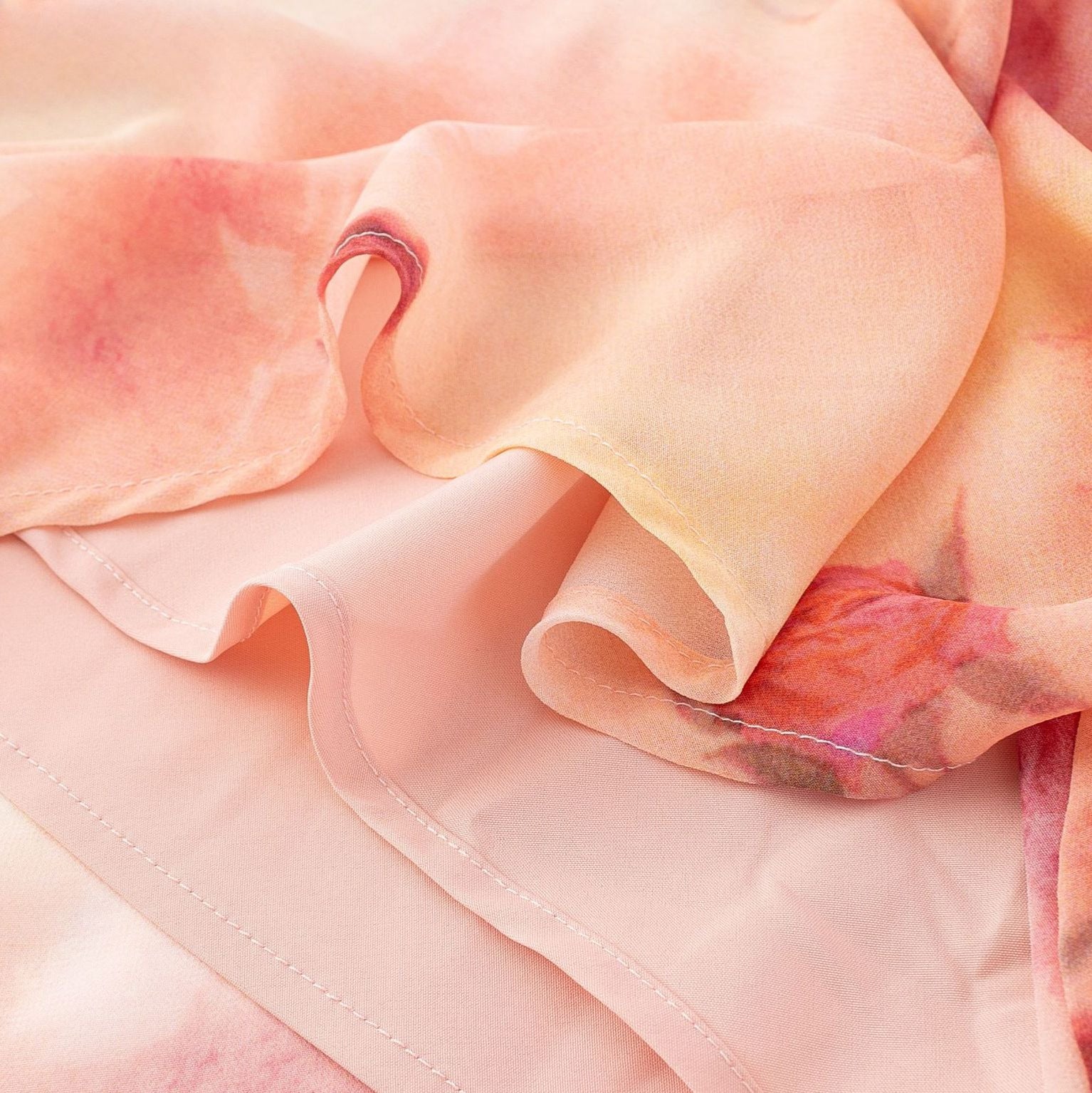 Robe cintrée à motif floral