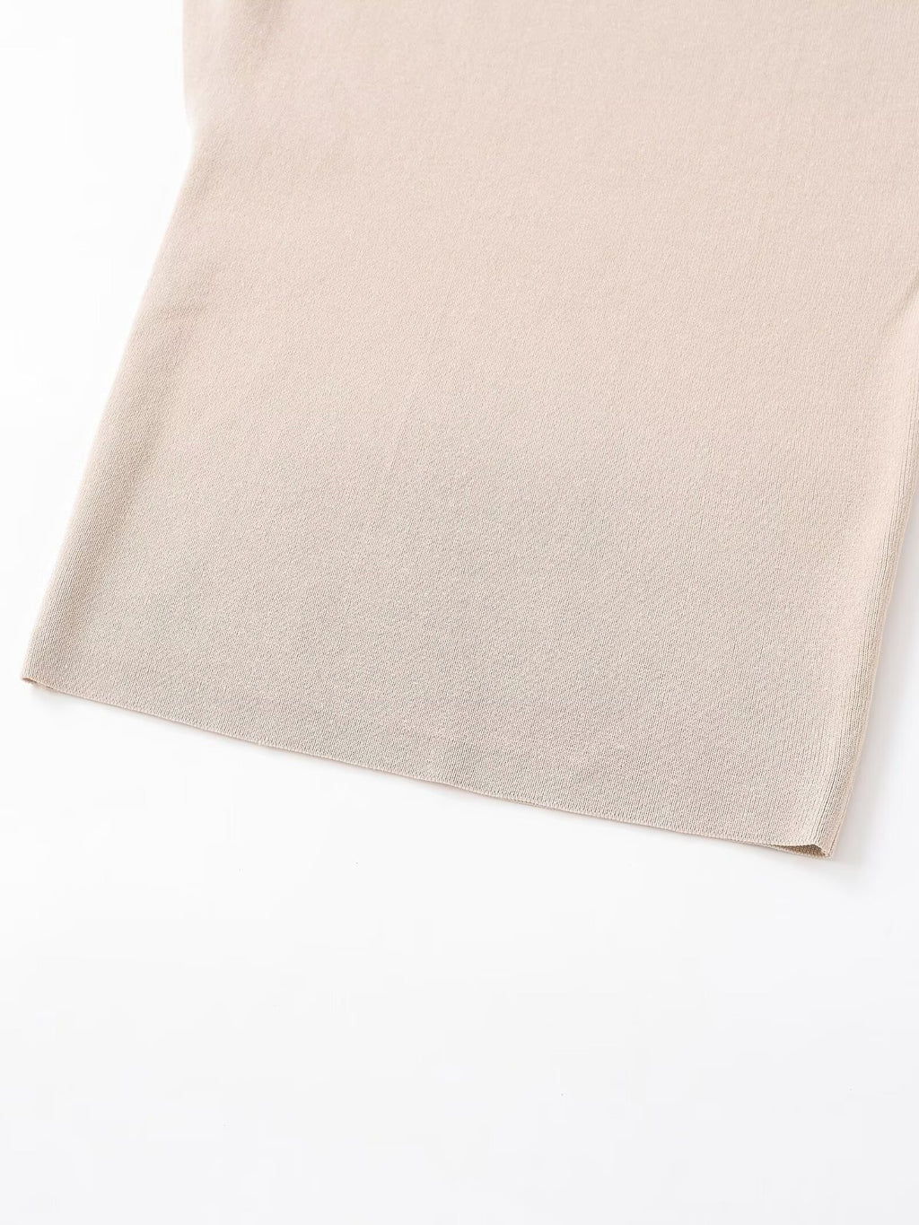 Versatile asymmetric knitted top