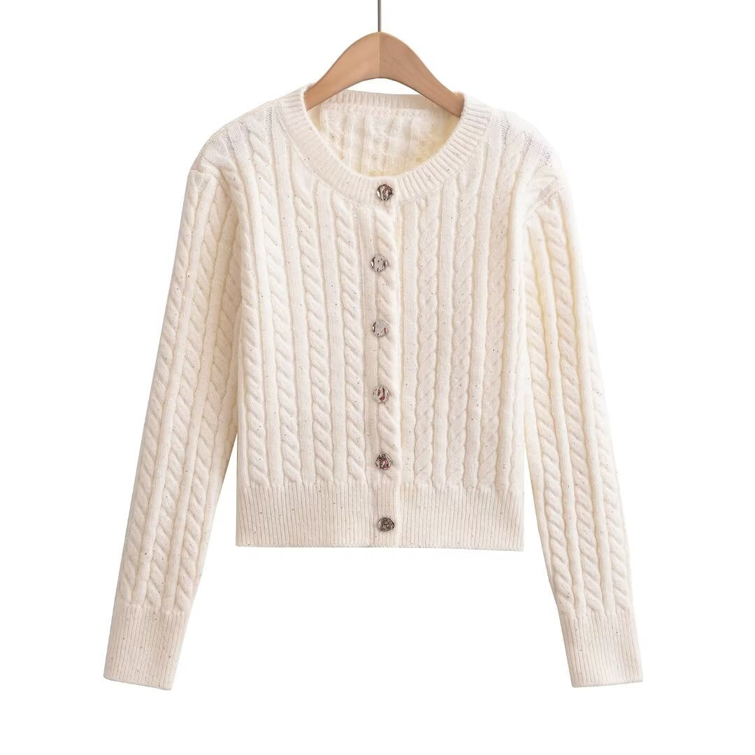 Slim fit round neck single breasted sweater